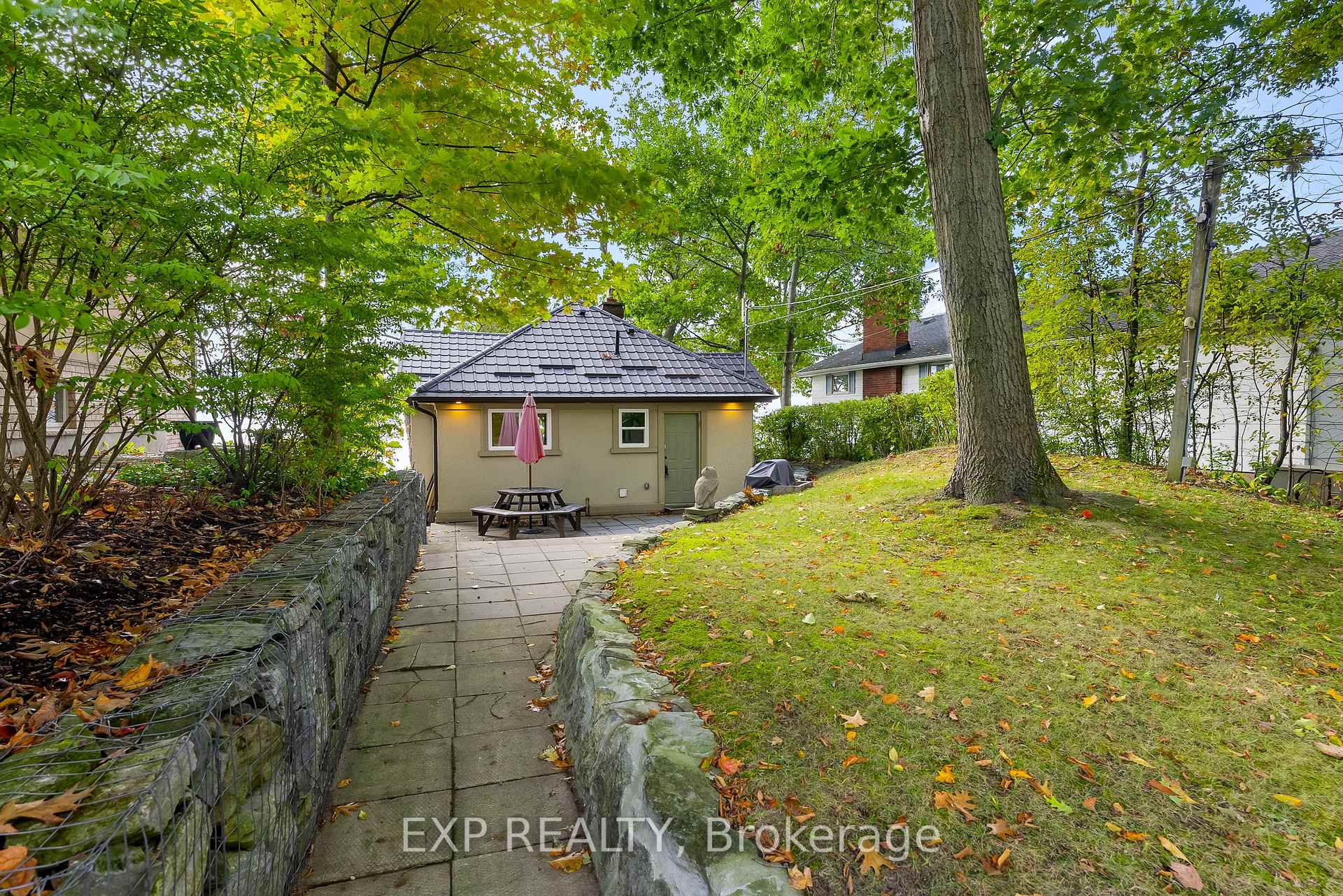 Photo 7 of 10451 Lakeshore Road, Wainfleet, Lakeshore — HOMEH