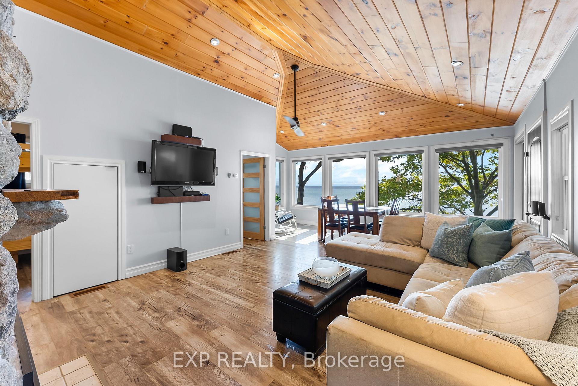 Photo 8 of 10451 Lakeshore Road, Wainfleet, Lakeshore — HOMEH