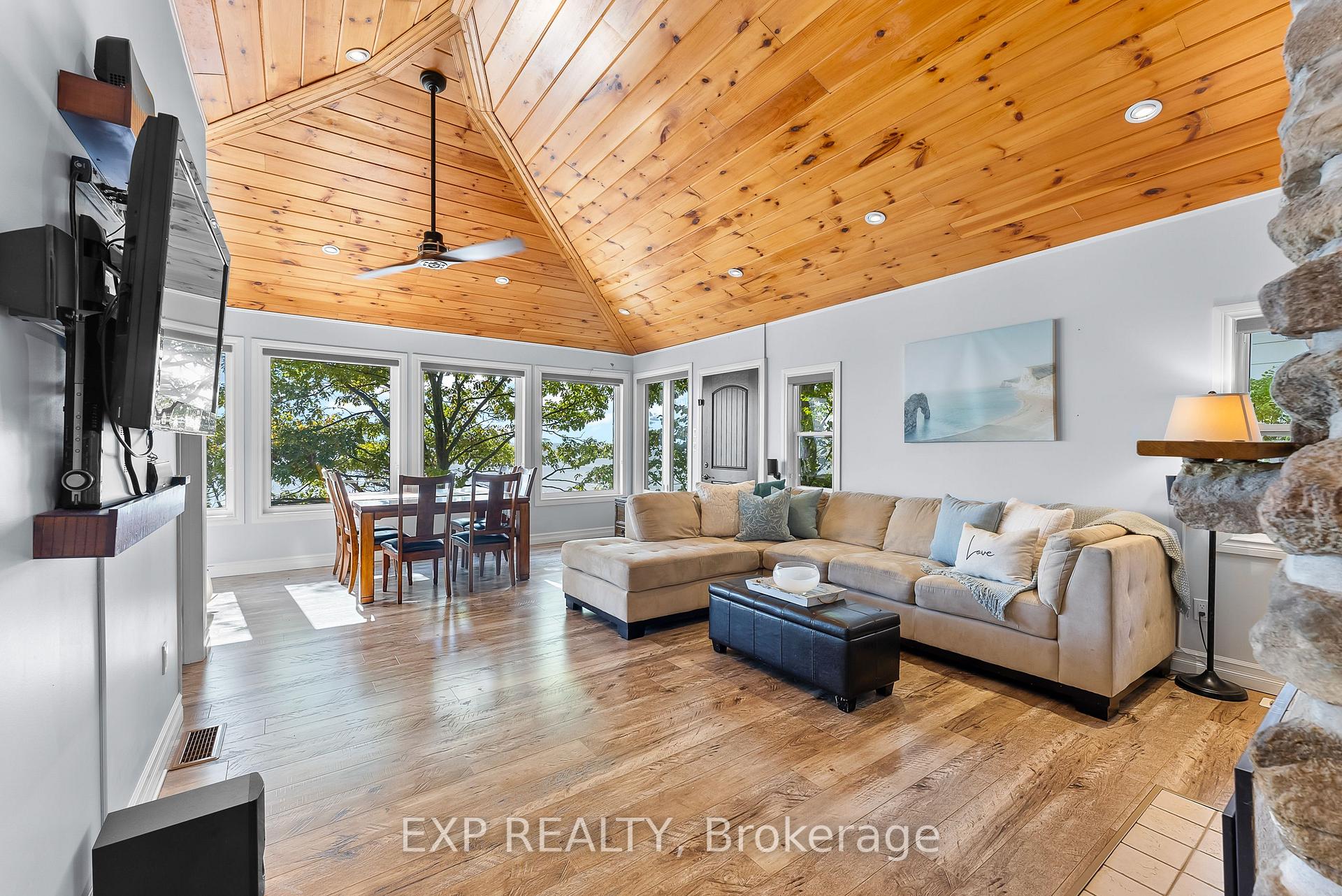 Photo 9 of 10451 Lakeshore Road, Wainfleet, Lakeshore — HOMEH