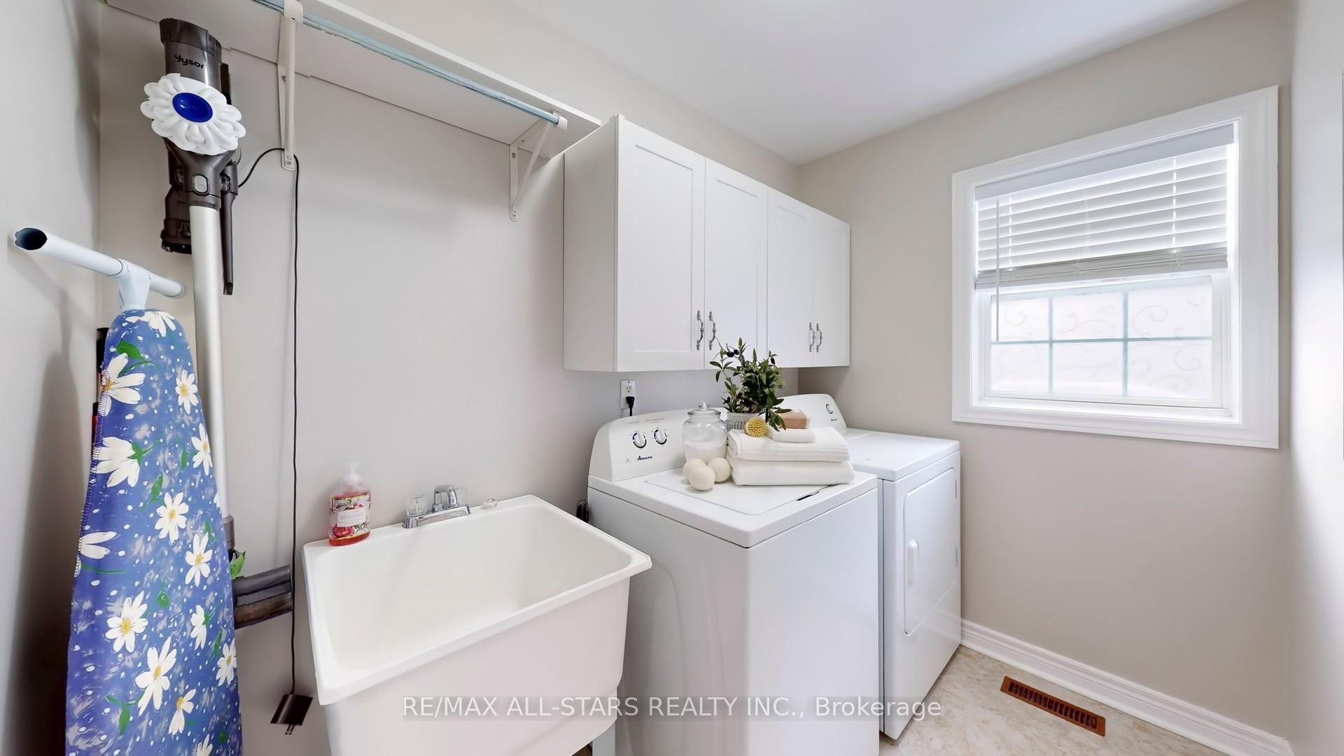 Photo 25 of 88 Bolton Drive, Uxbridge — HOMEH