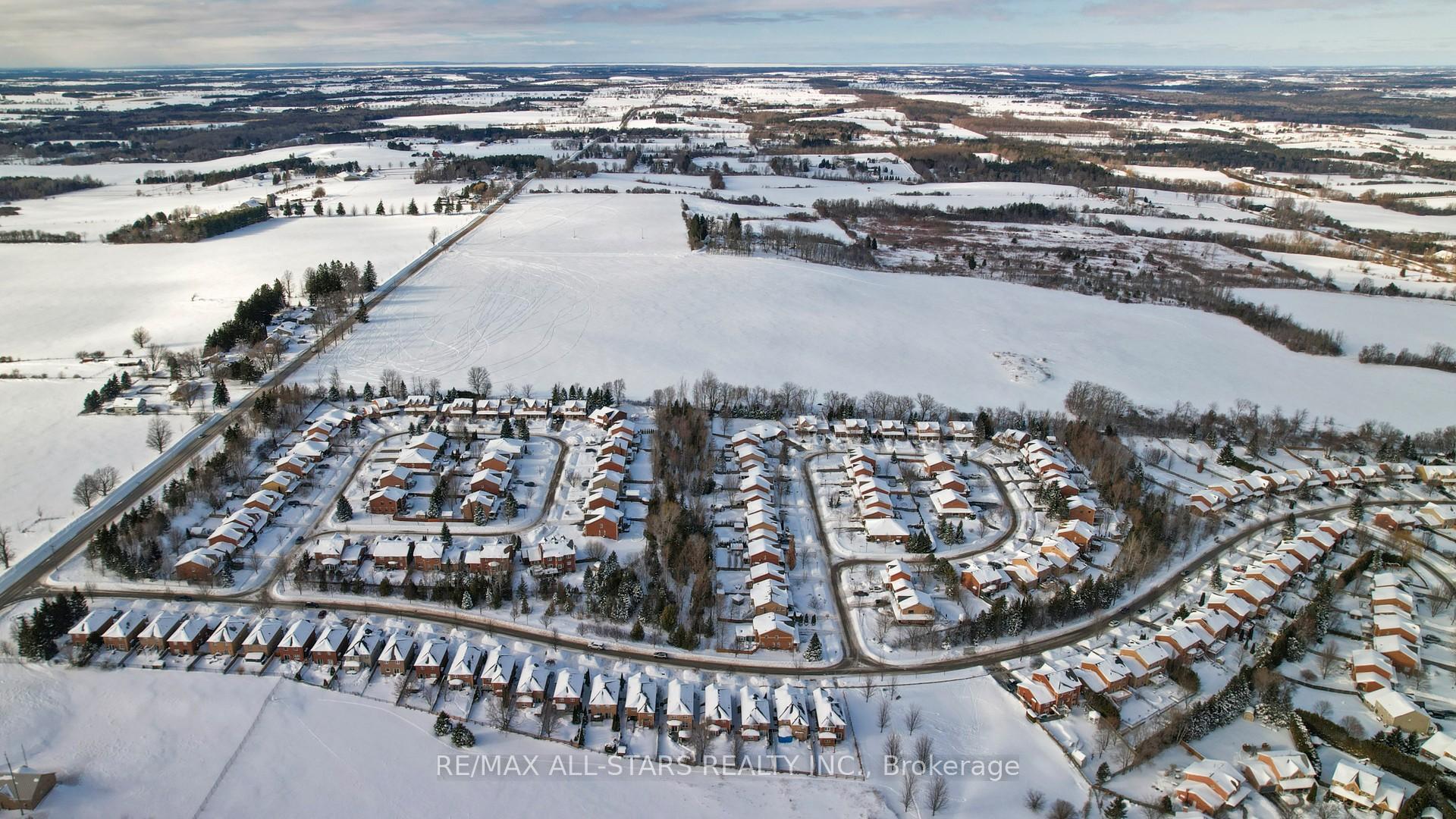 Photo 33 of 88 Bolton Drive, Uxbridge — HOMEH