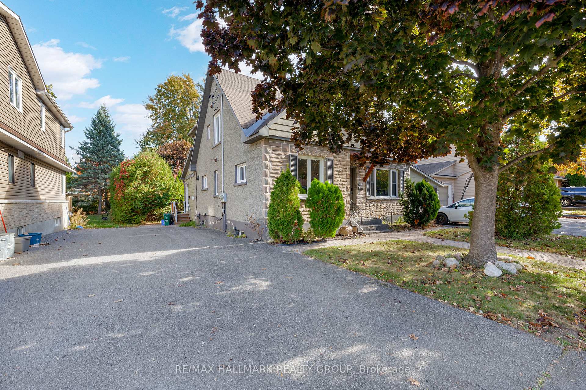 Photo 2 of Unit 2, 491 Evered Avenue, Ottawa, Westboro/Hampton Park — HOMEH