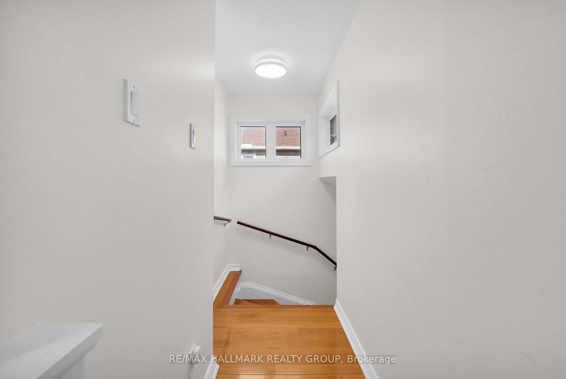 Photo 5 of Unit 2, 491 Evered Avenue, Ottawa, Westboro/Hampton Park — HOMEH