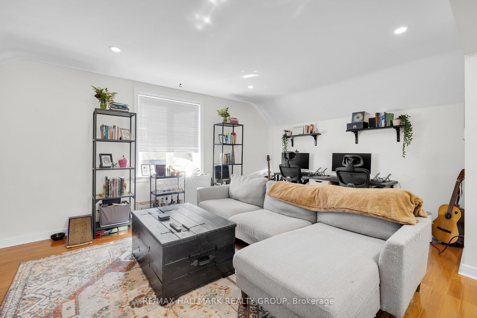Photo 8 of Unit 2, 491 Evered Avenue, Ottawa, Westboro/Hampton Park — HOMEH
