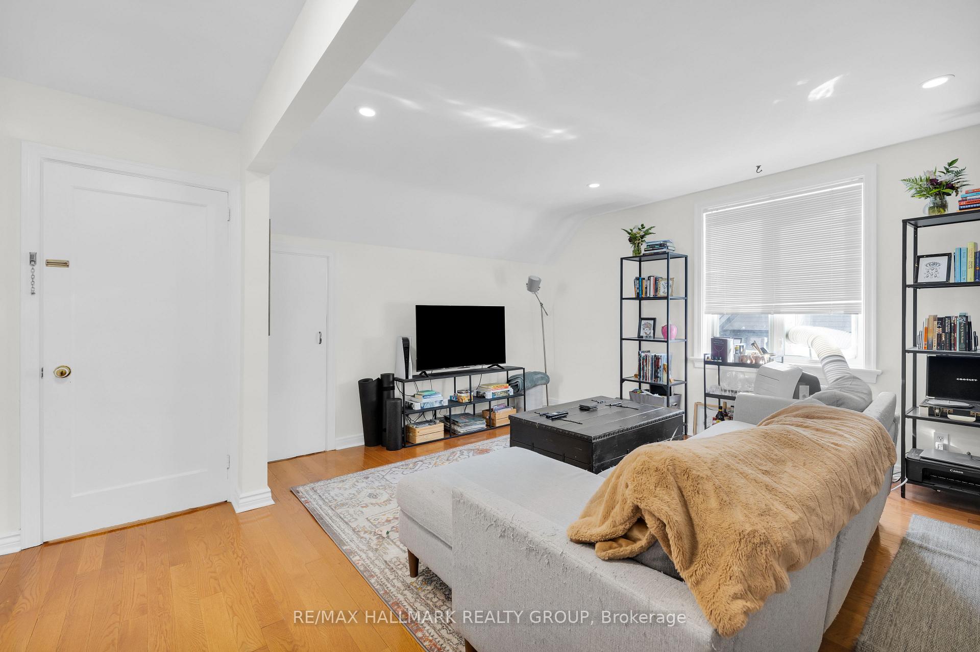 Photo 9 of Unit 2, 491 Evered Avenue, Ottawa, Westboro/Hampton Park — HOMEH