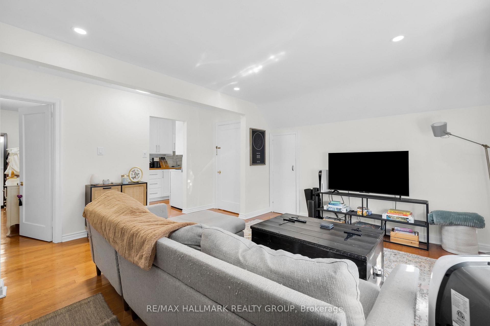 Photo 11 of Unit 2, 491 Evered Avenue, Ottawa, Westboro/Hampton Park — HOMEH