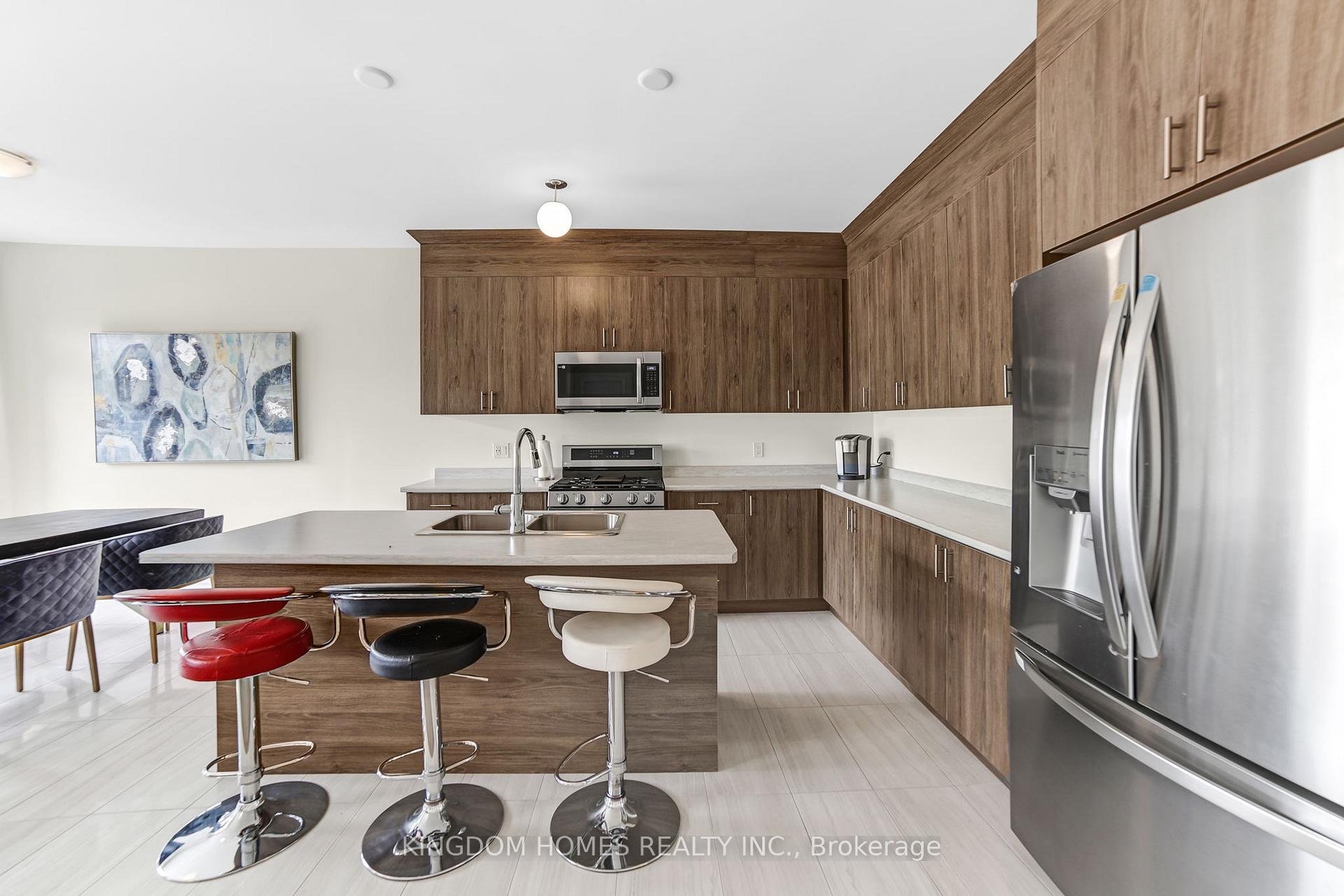 Photo 15 of 25 Beatrice Drive, Wasaga Beach — HOMEH