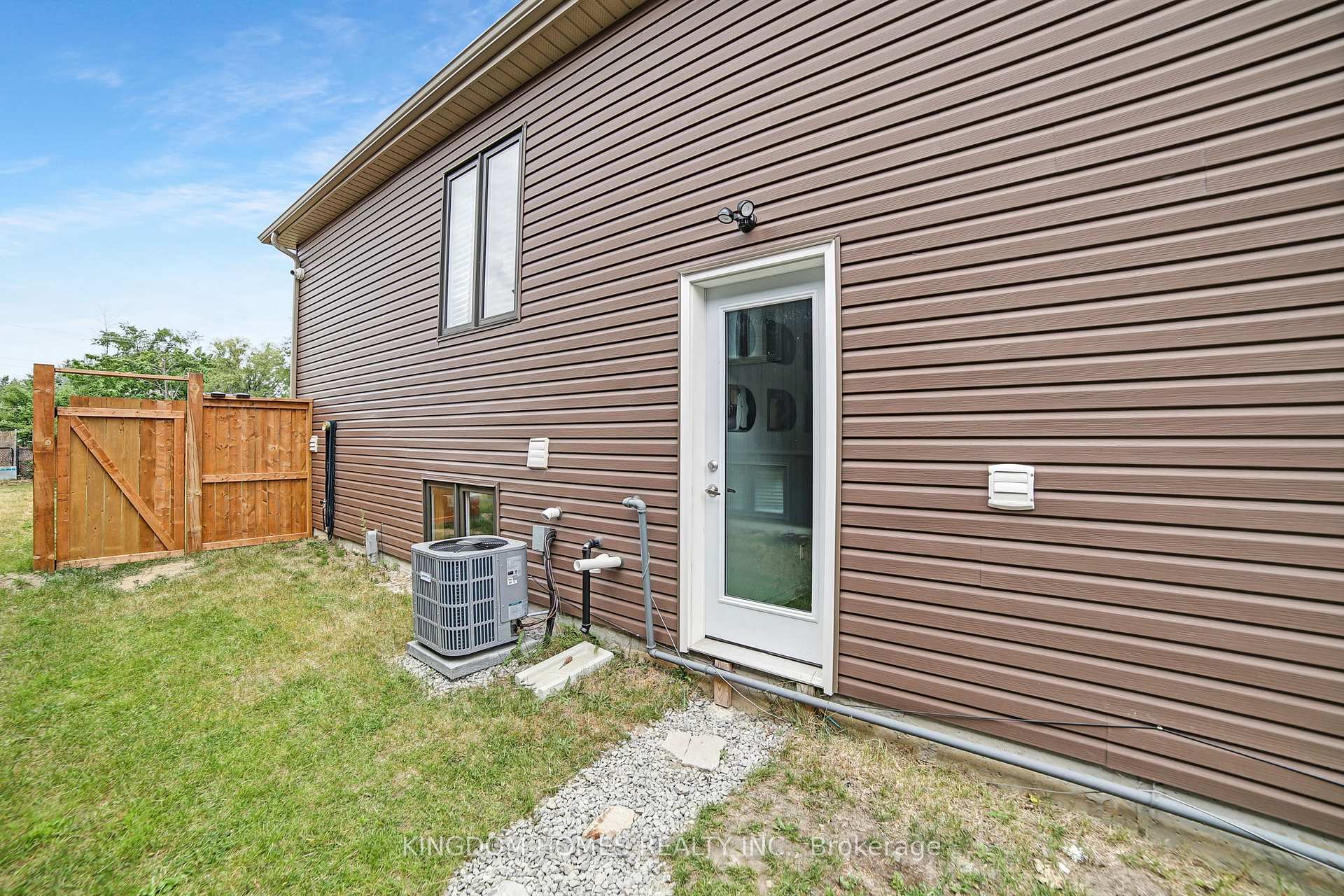 Photo 37 of 25 Beatrice Drive, Wasaga Beach — HOMEH