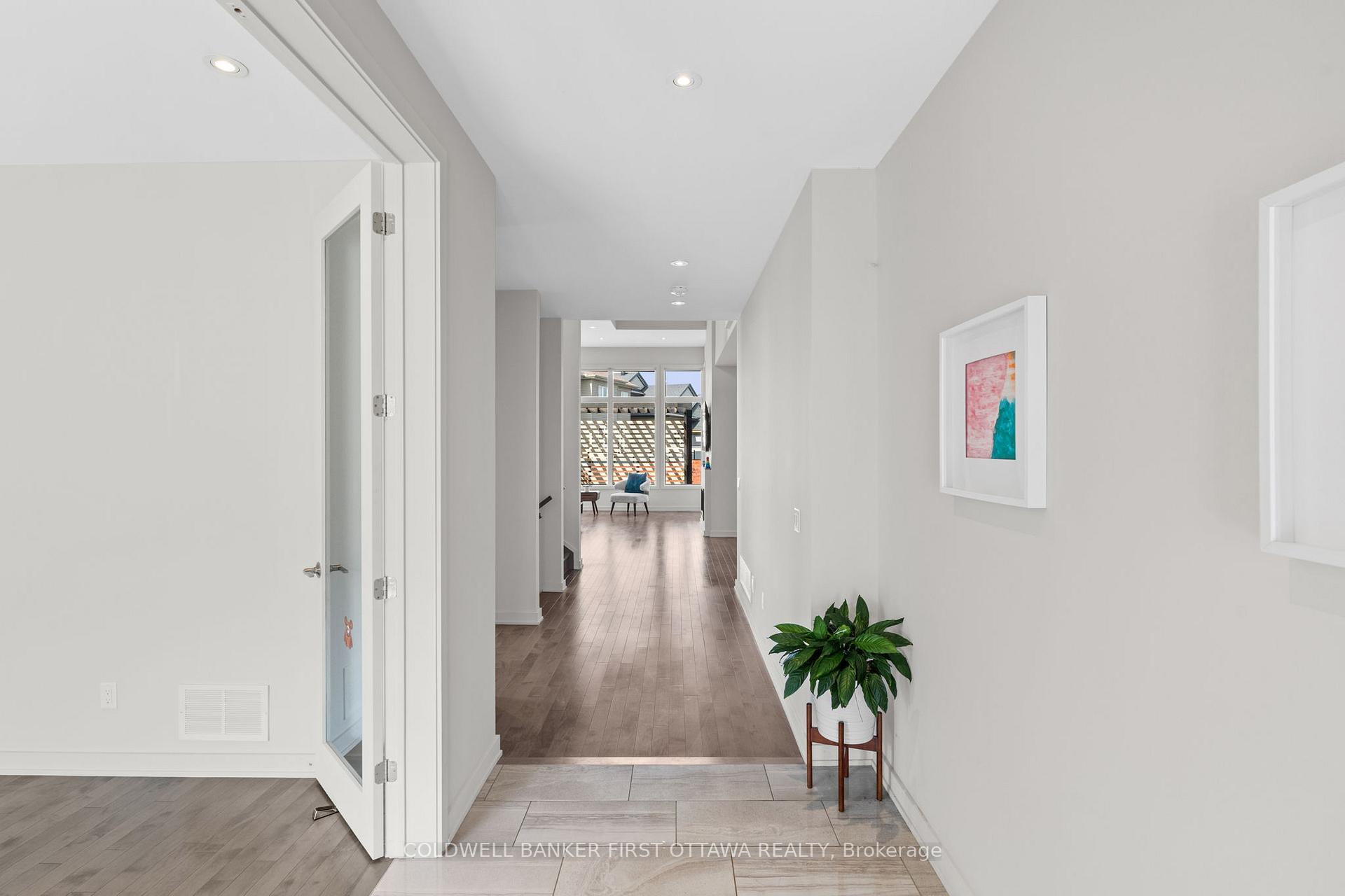 Photo 5 of 375 Serenade Crescent, Ottawa, Riverside South/Gloucester Glen — HOMEH
