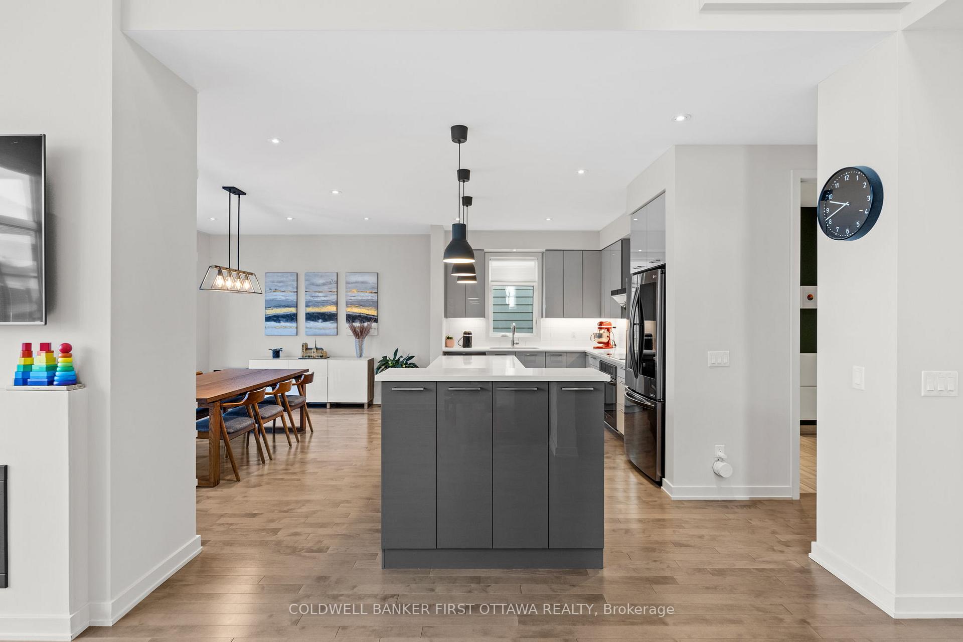Photo 11 of 375 Serenade Crescent, Ottawa, Riverside South/Gloucester Glen — HOMEH