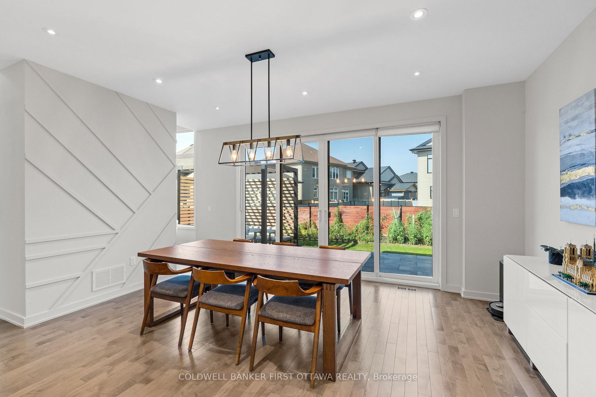 Photo 14 of 375 Serenade Crescent, Ottawa, Riverside South/Gloucester Glen — HOMEH