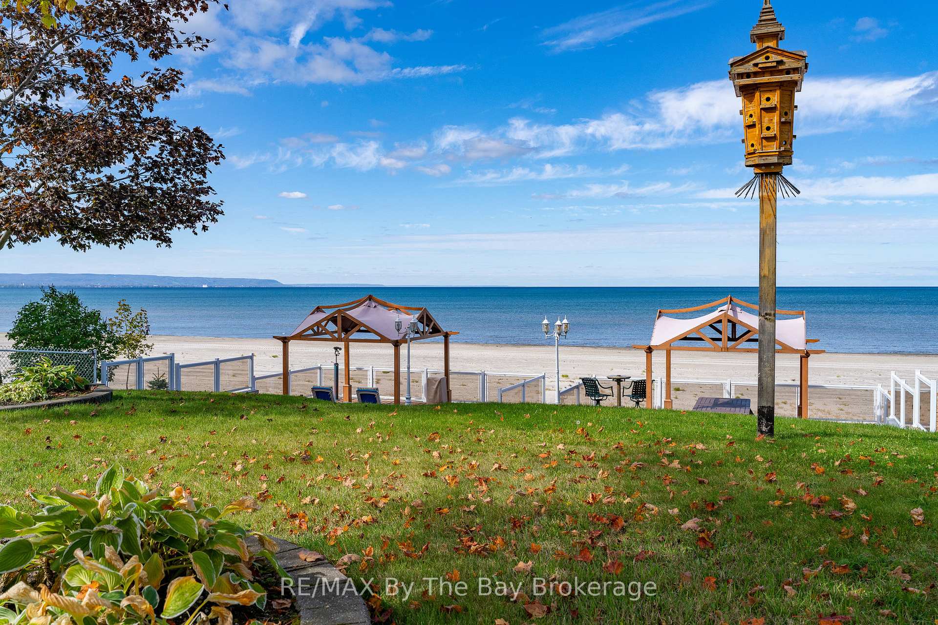 Photo 4 of 108 Shore Lane, Wasaga Beach — HOMEH