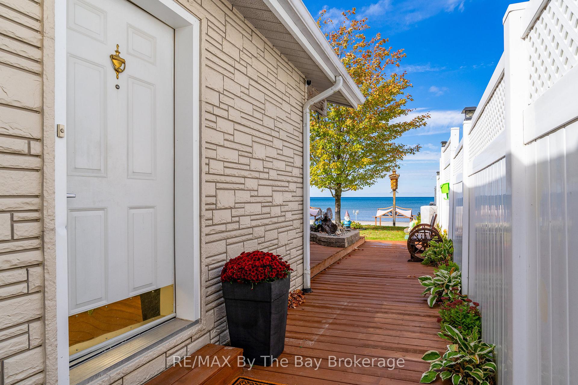 Photo 11 of 108 Shore Lane, Wasaga Beach — HOMEH