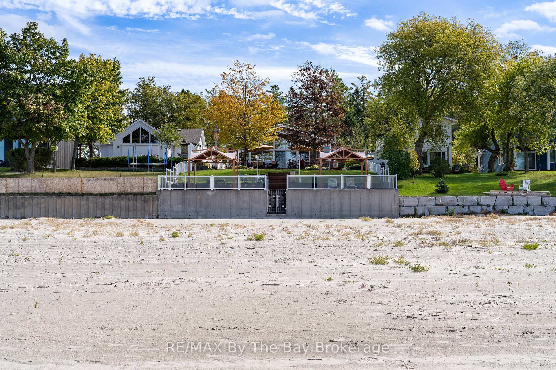 Photo 16 of 108 Shore Lane, Wasaga Beach — HOMEH