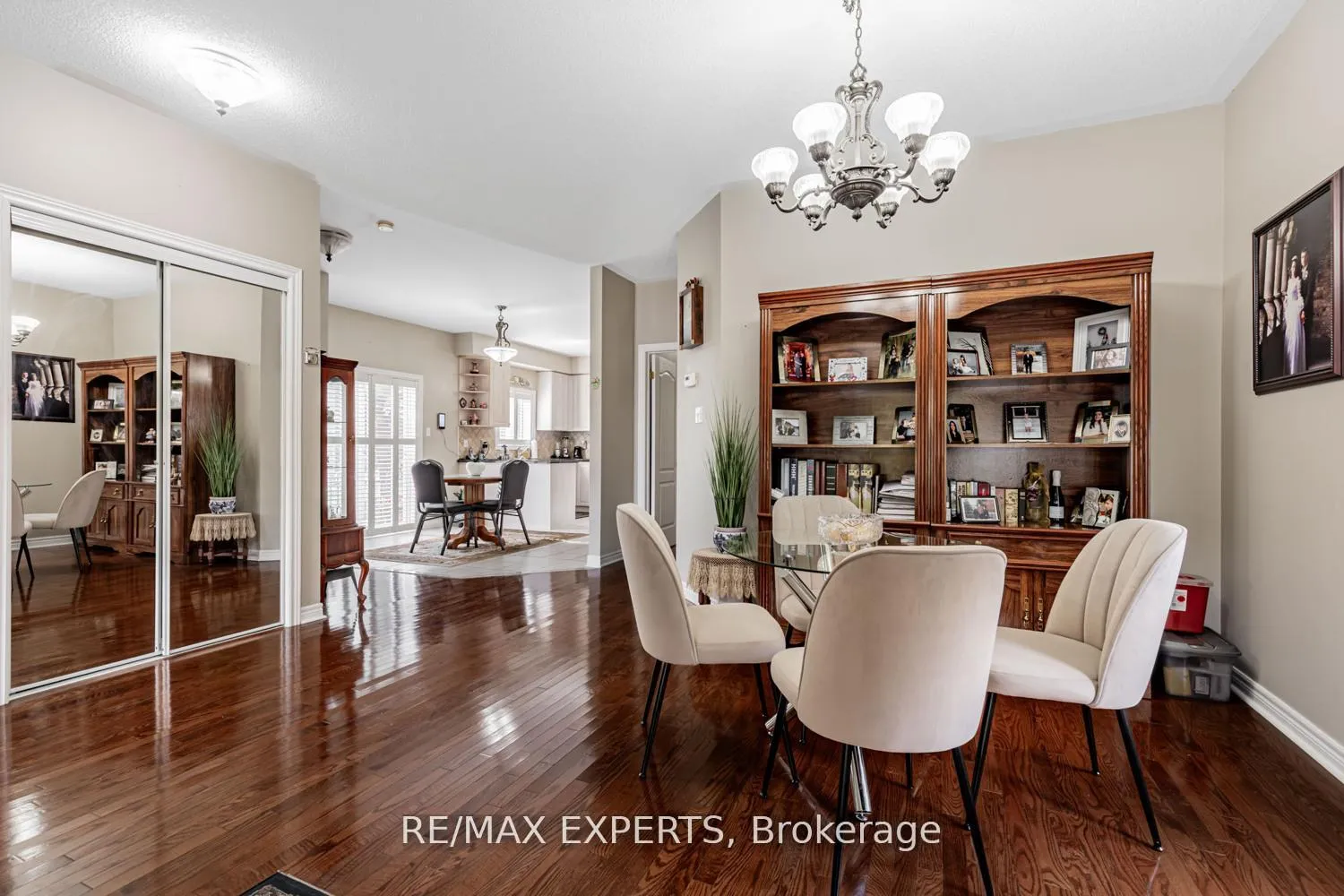 Photo 11 of 141 Michelle Drive, Vaughan, East Woodbridge — HOMEH