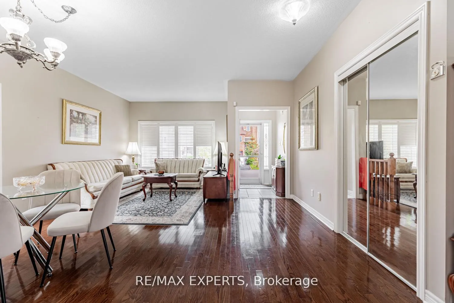 Photo 14 of 141 Michelle Drive, Vaughan, East Woodbridge — HOMEH