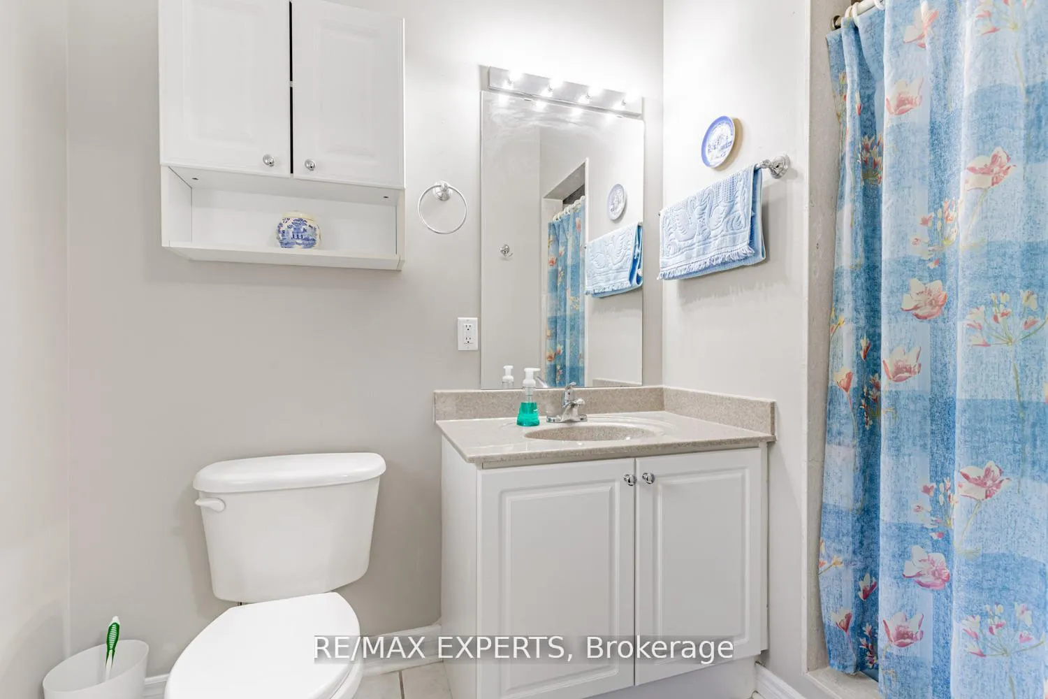 Photo 23 of 141 Michelle Drive, Vaughan, East Woodbridge — HOMEH