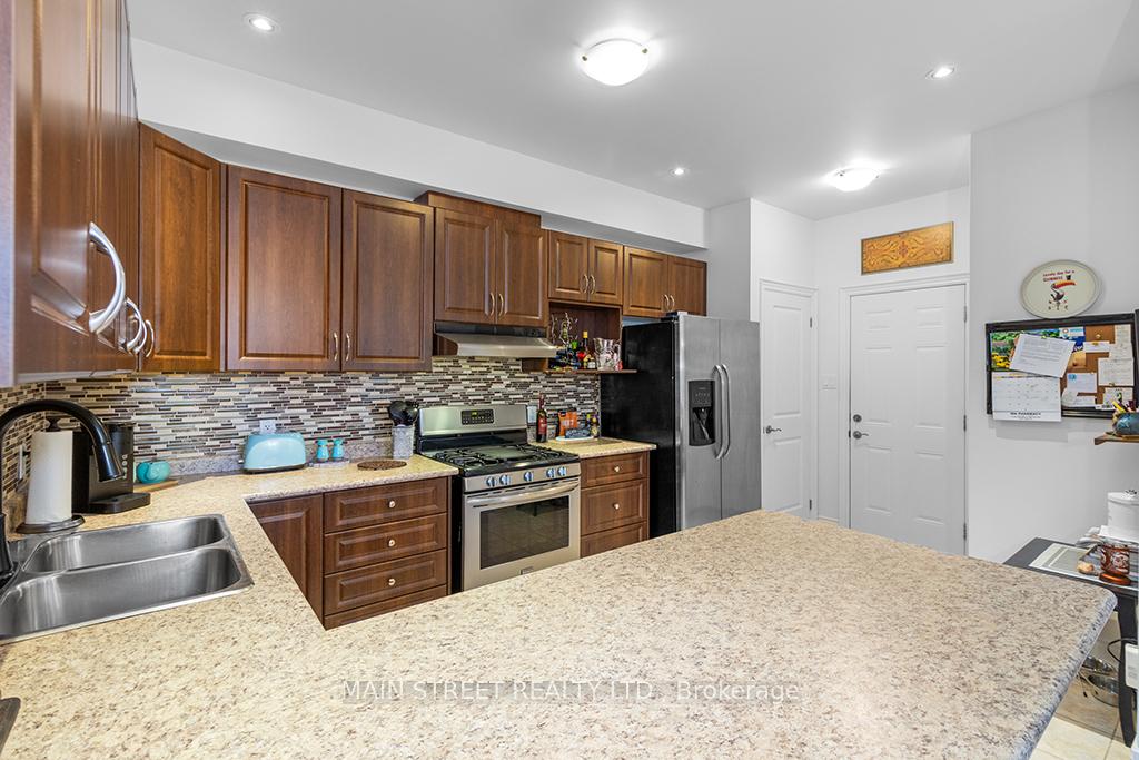 Photo 23 of 36 Savannah Crescent, Wasaga Beach — HOMEH
