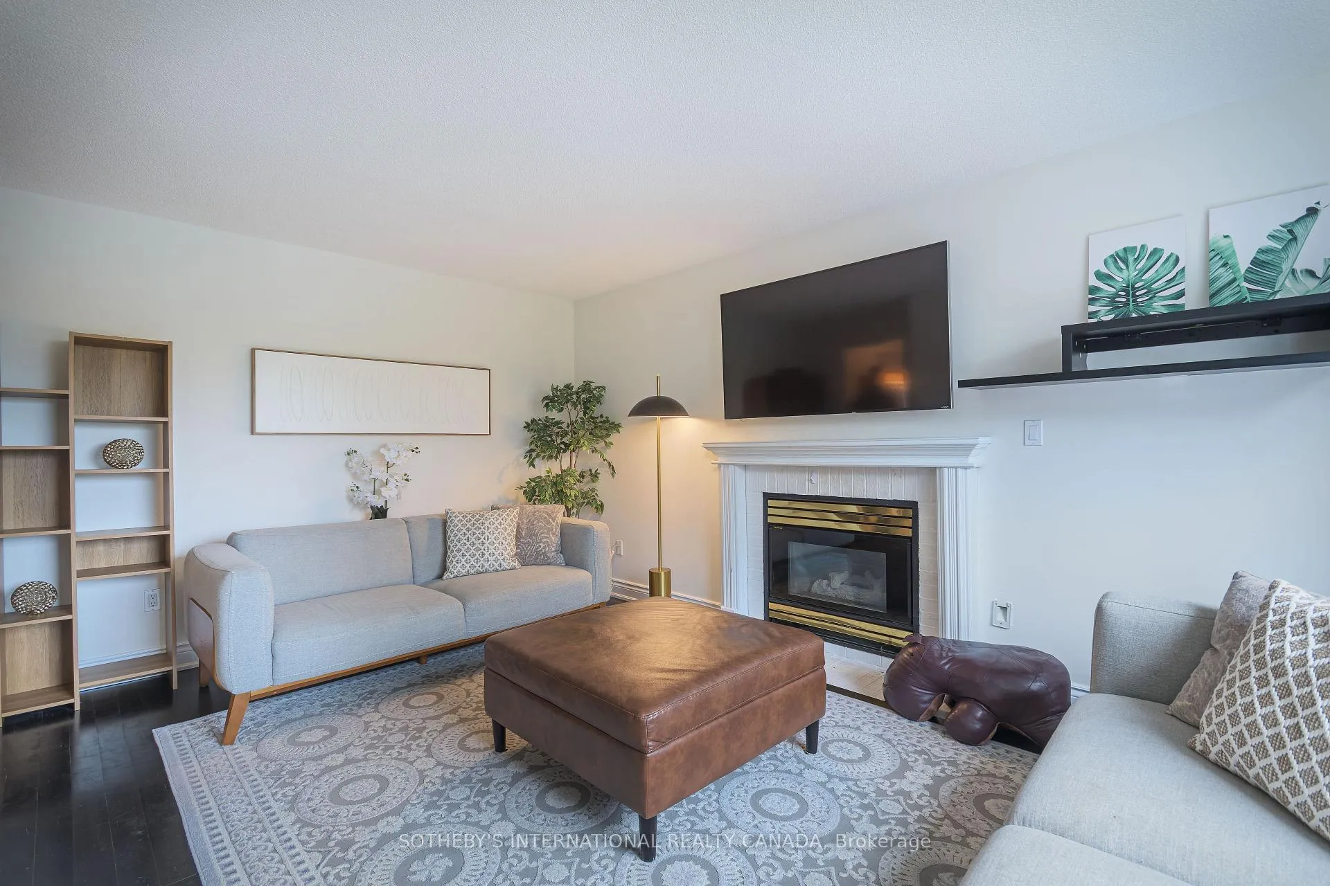 Photo 8 of 184 Veneto Drive, Vaughan, Vaughan Grove — HOMEH