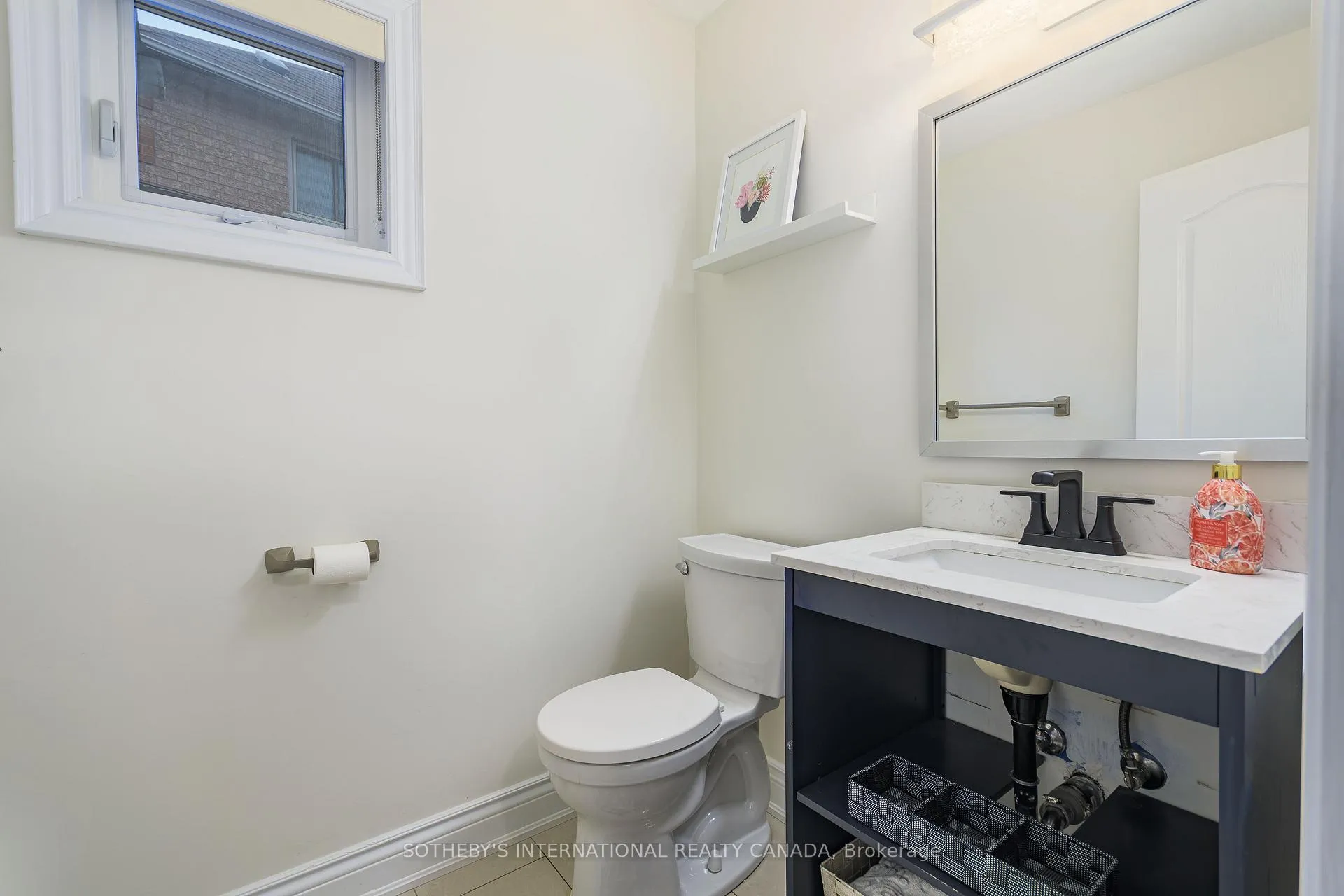 Photo 19 of 184 Veneto Drive, Vaughan, Vaughan Grove — HOMEH