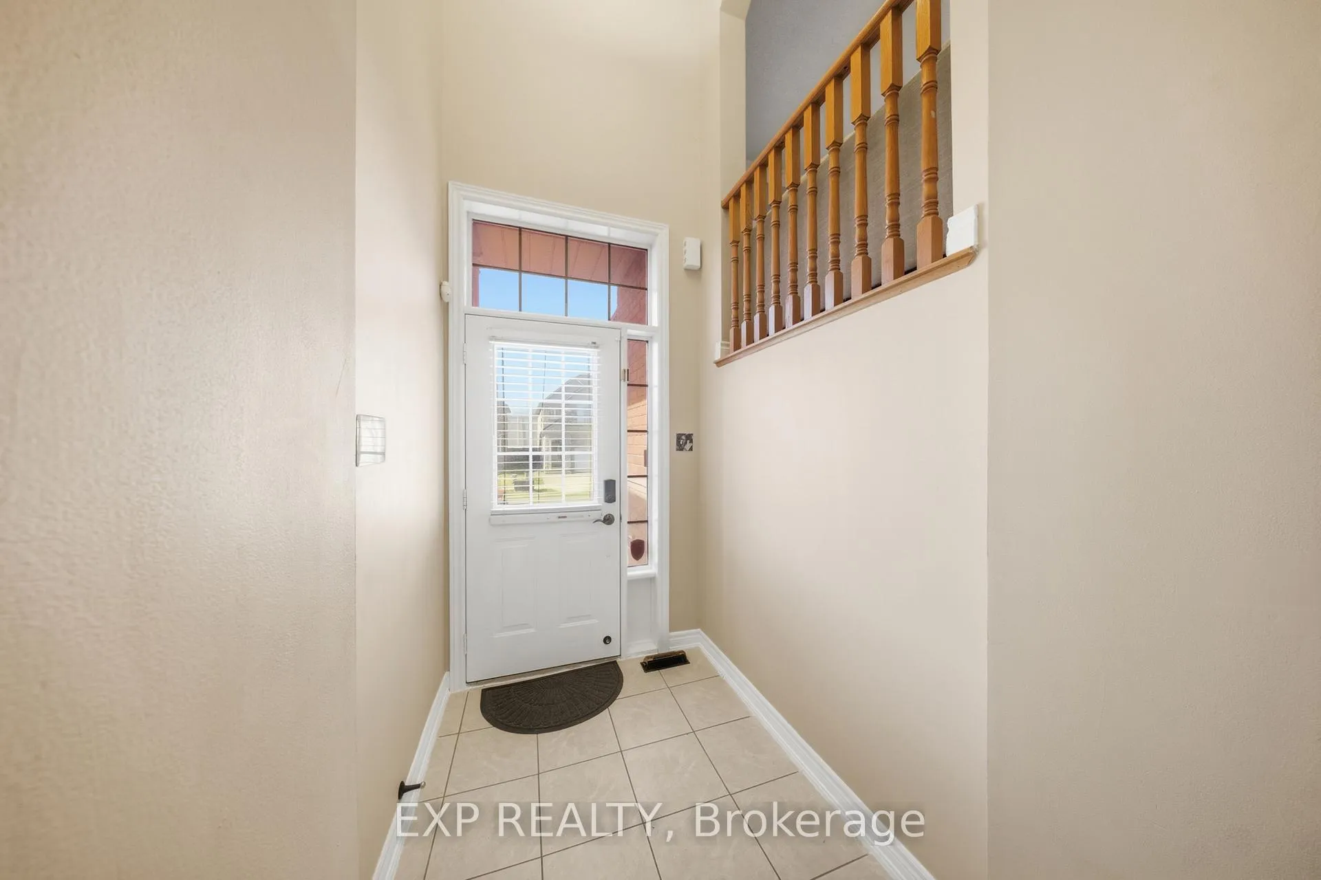 Photo 3 of 2305 Newcastle Crescent, Oakville, West Oak Trails — HOMEH