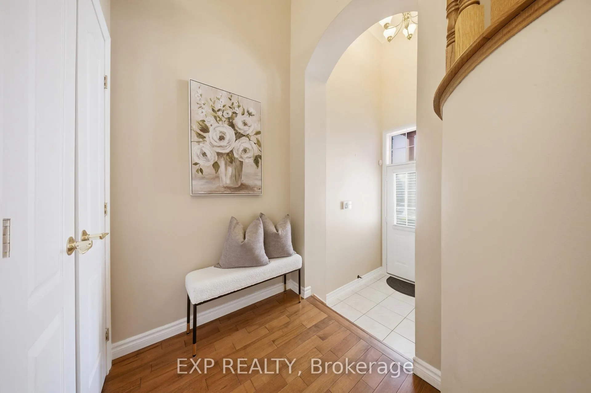 Photo 6 of 2305 Newcastle Crescent, Oakville, West Oak Trails — HOMEH