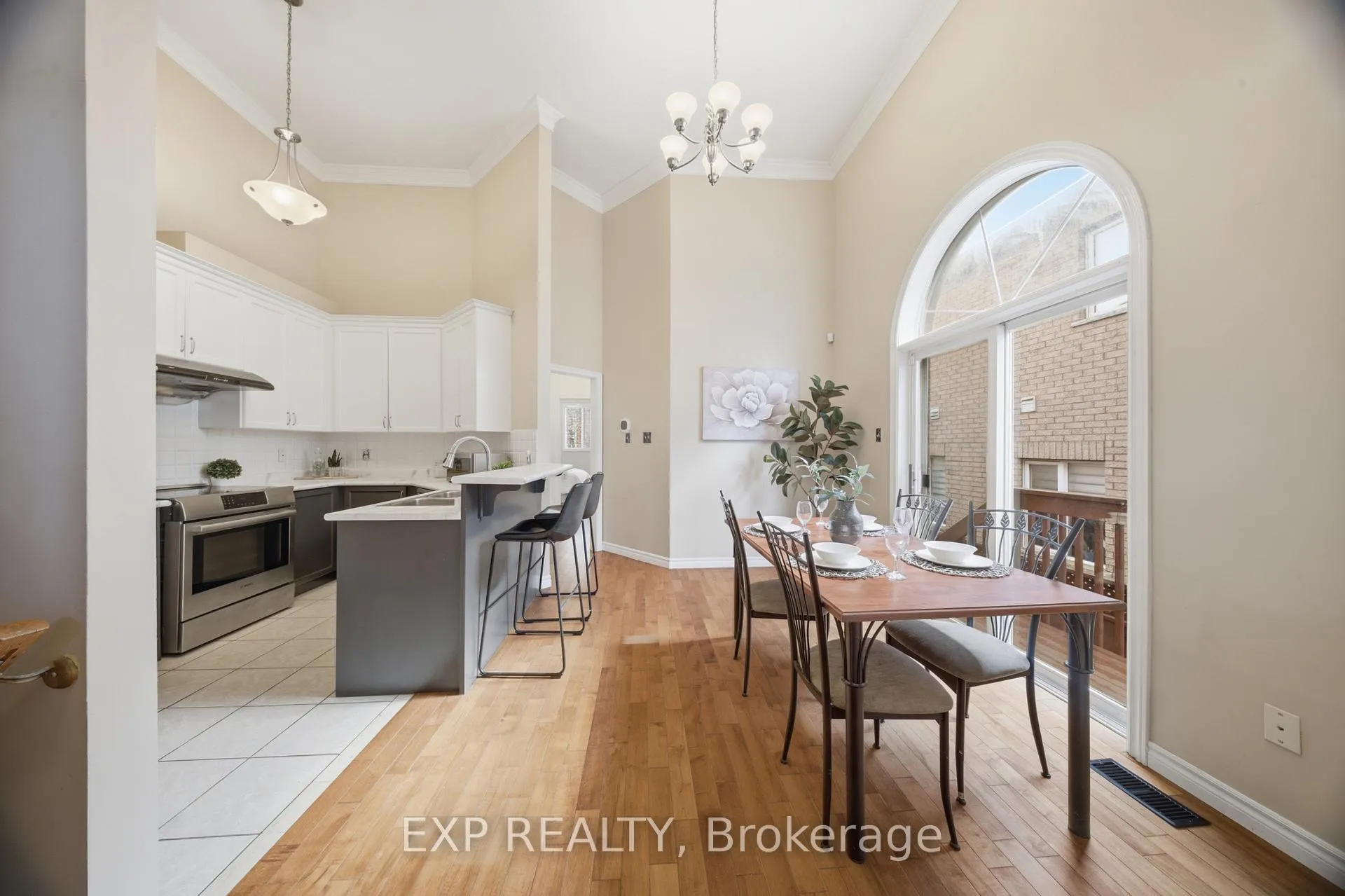 Photo 8 of 2305 Newcastle Crescent, Oakville, West Oak Trails — HOMEH