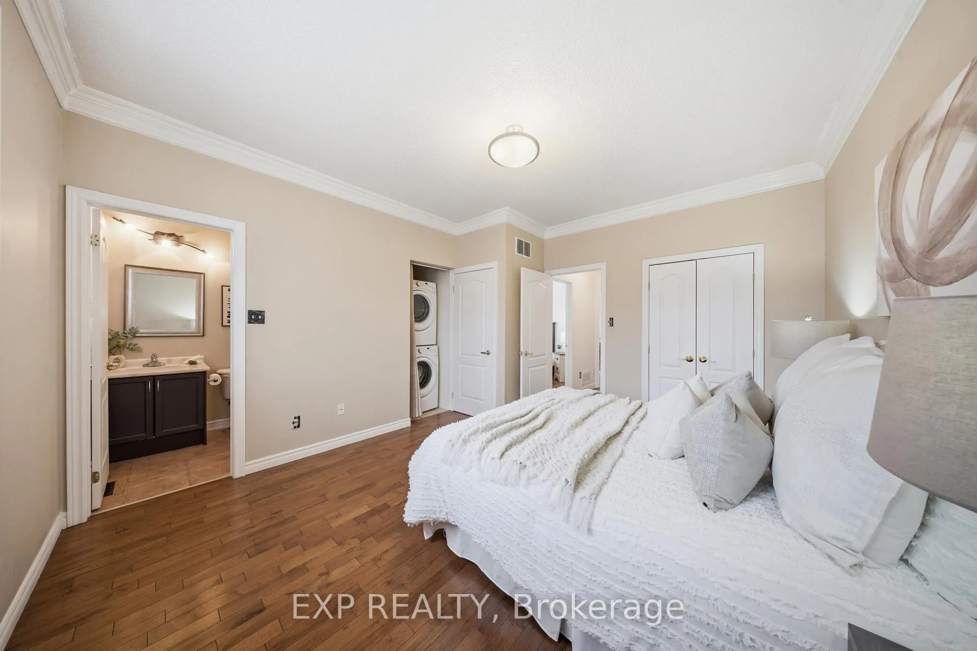 Photo 18 of 2305 Newcastle Crescent, Oakville, West Oak Trails — HOMEH