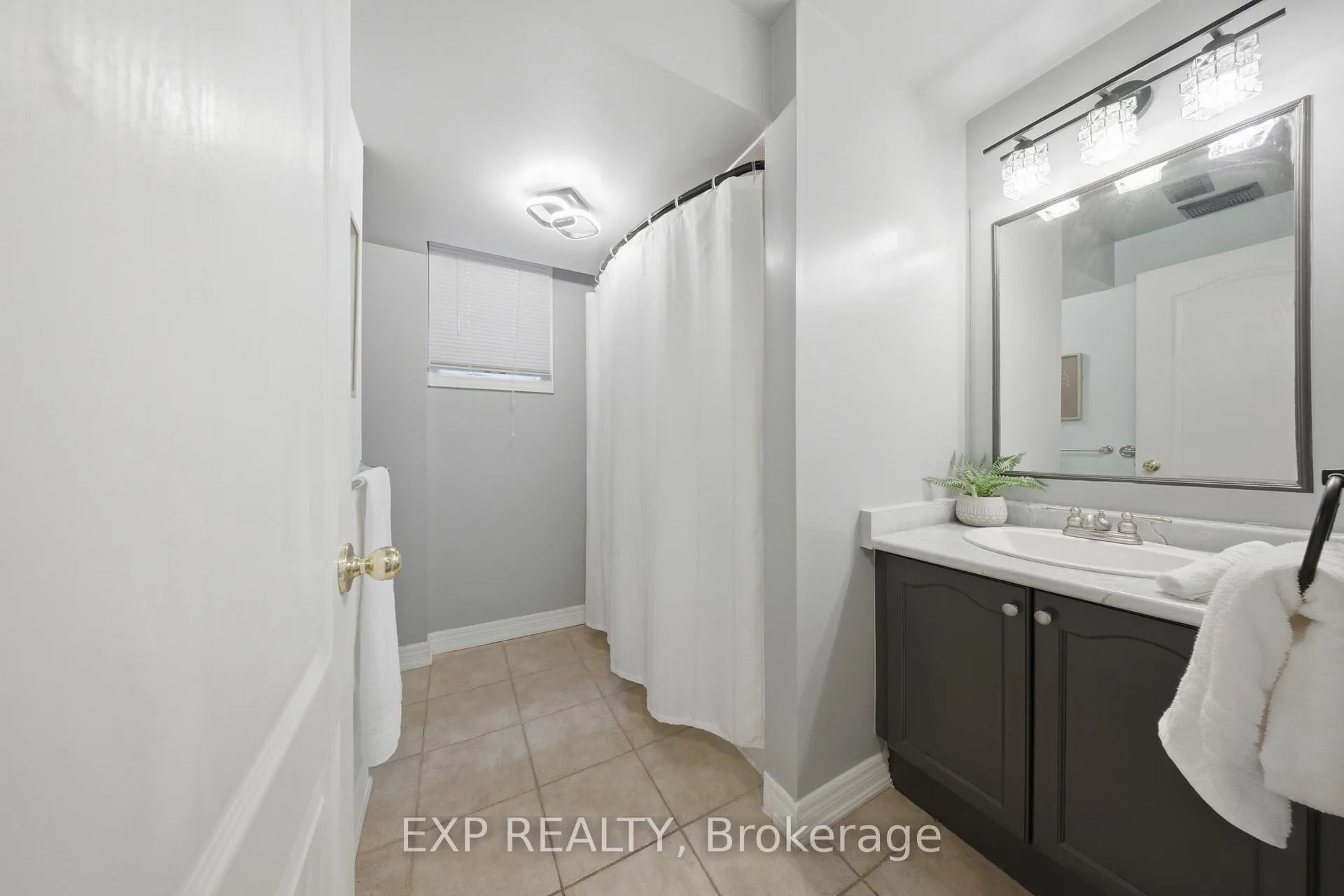 Photo 30 of 2305 Newcastle Crescent, Oakville, West Oak Trails — HOMEH