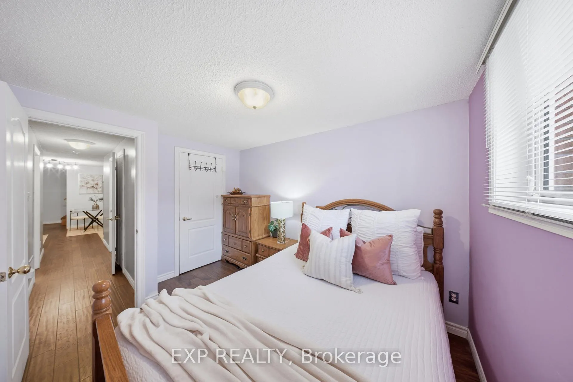 Photo 34 of 2305 Newcastle Crescent, Oakville, West Oak Trails — HOMEH