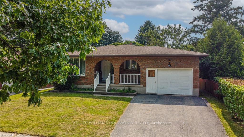 Photo 3 of 641 Black Oak Crescent, Waterloo — HOMEH