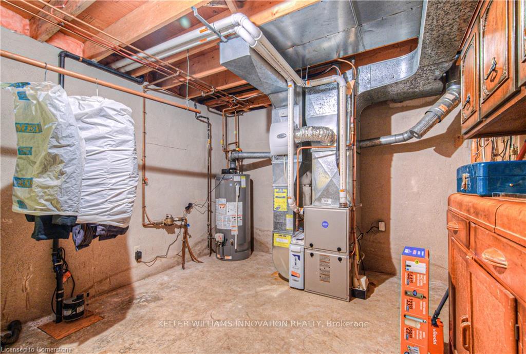 Photo 21 of 641 Black Oak Crescent, Waterloo — HOMEH