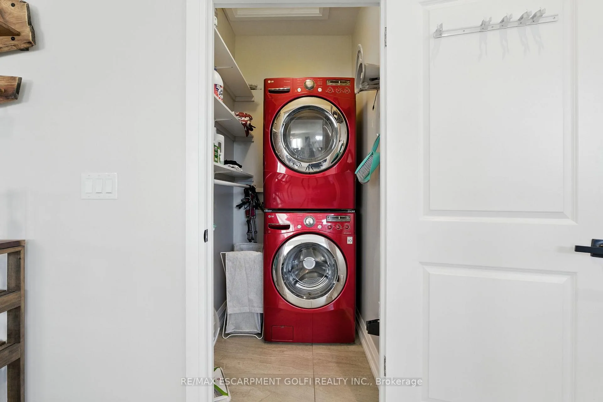 Photo 19 of 139 Gaiser Road, Welland, Coyle Creek — HOMEH