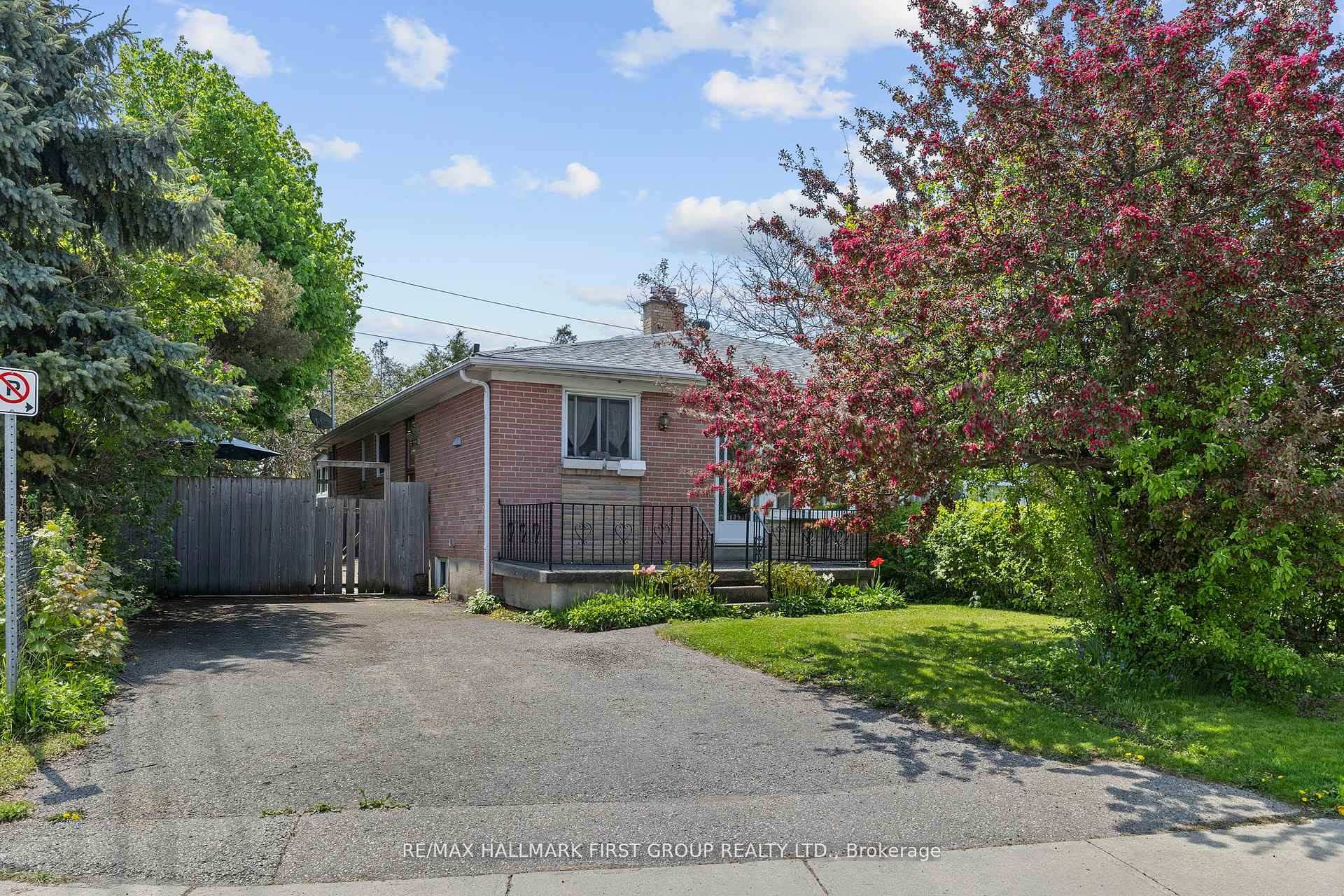 Photo 2 of 121 Emperor Street, Ajax, South East — HOMEH