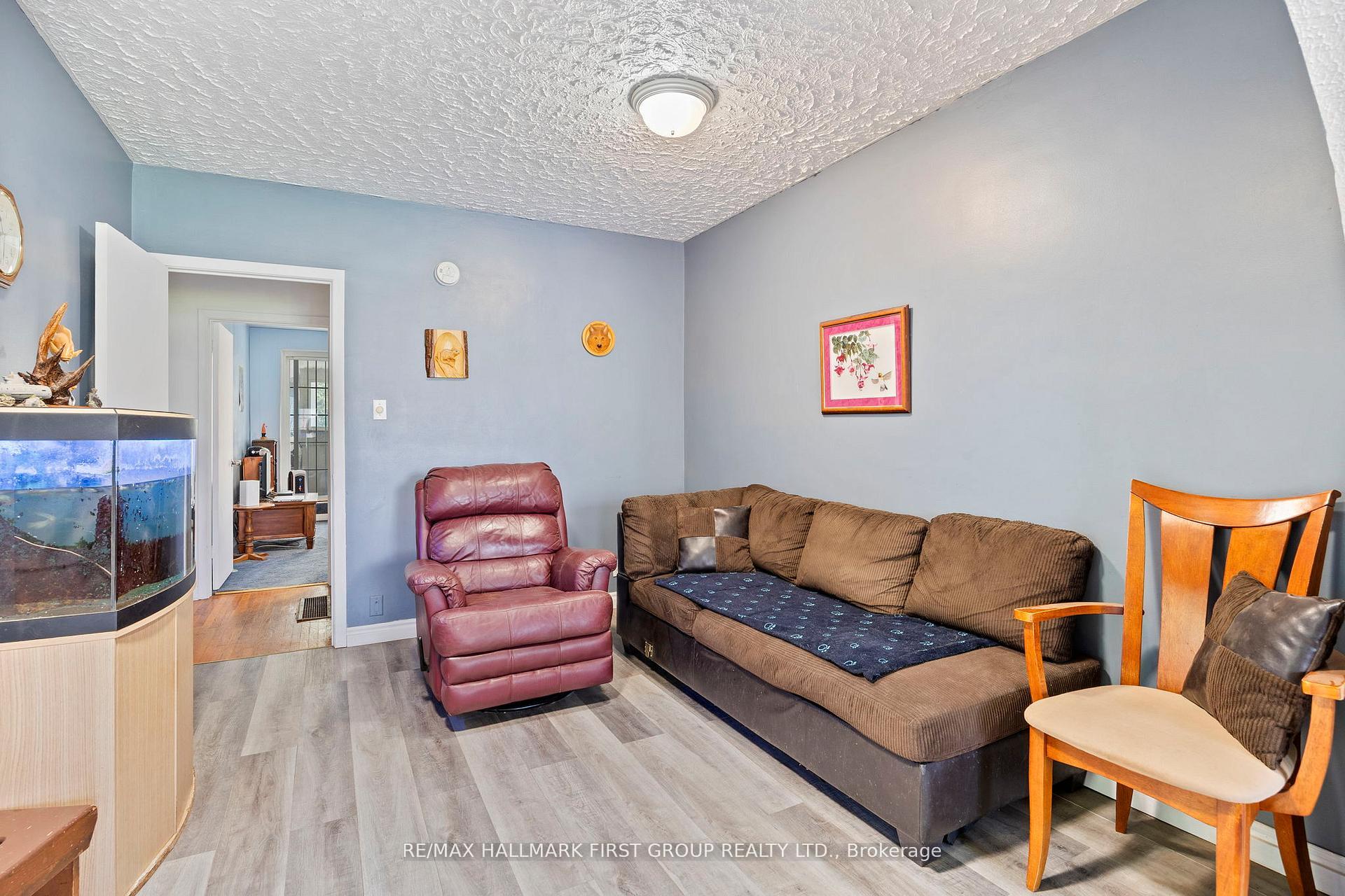 Photo 5 of 121 Emperor Street, Ajax, South East — HOMEH