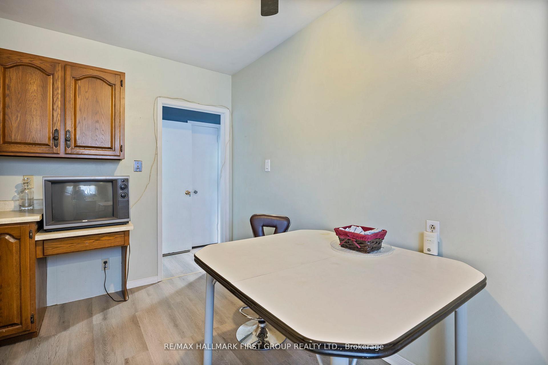 Photo 10 of 121 Emperor Street, Ajax, South East — HOMEH