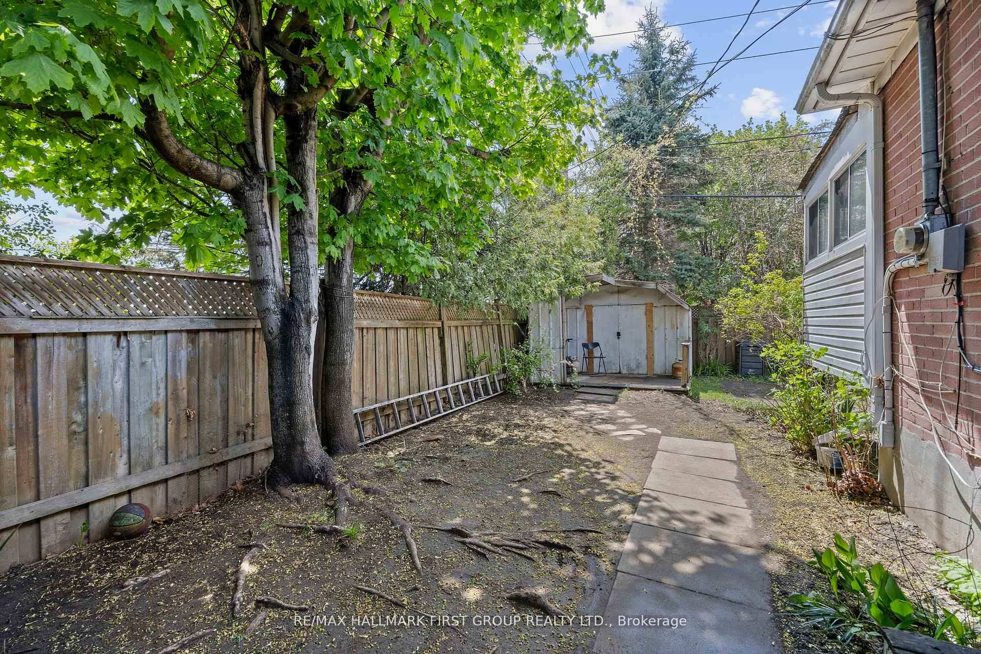 Photo 33 of 121 Emperor Street, Ajax, South East — HOMEH