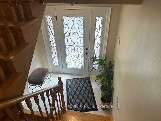 Photo 6 of 56 Isa Court, Vaughan, Elder Mills — HOMEH