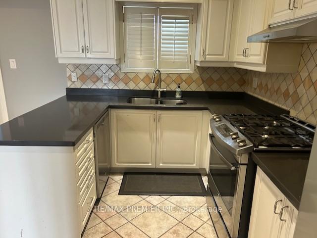 Photo 8 of 56 Isa Court, Vaughan, Elder Mills — HOMEH