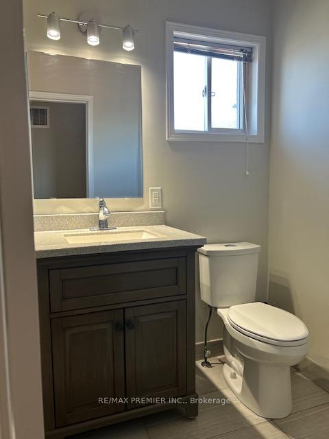 Photo 20 of 56 Isa Court, Vaughan, Elder Mills — HOMEH