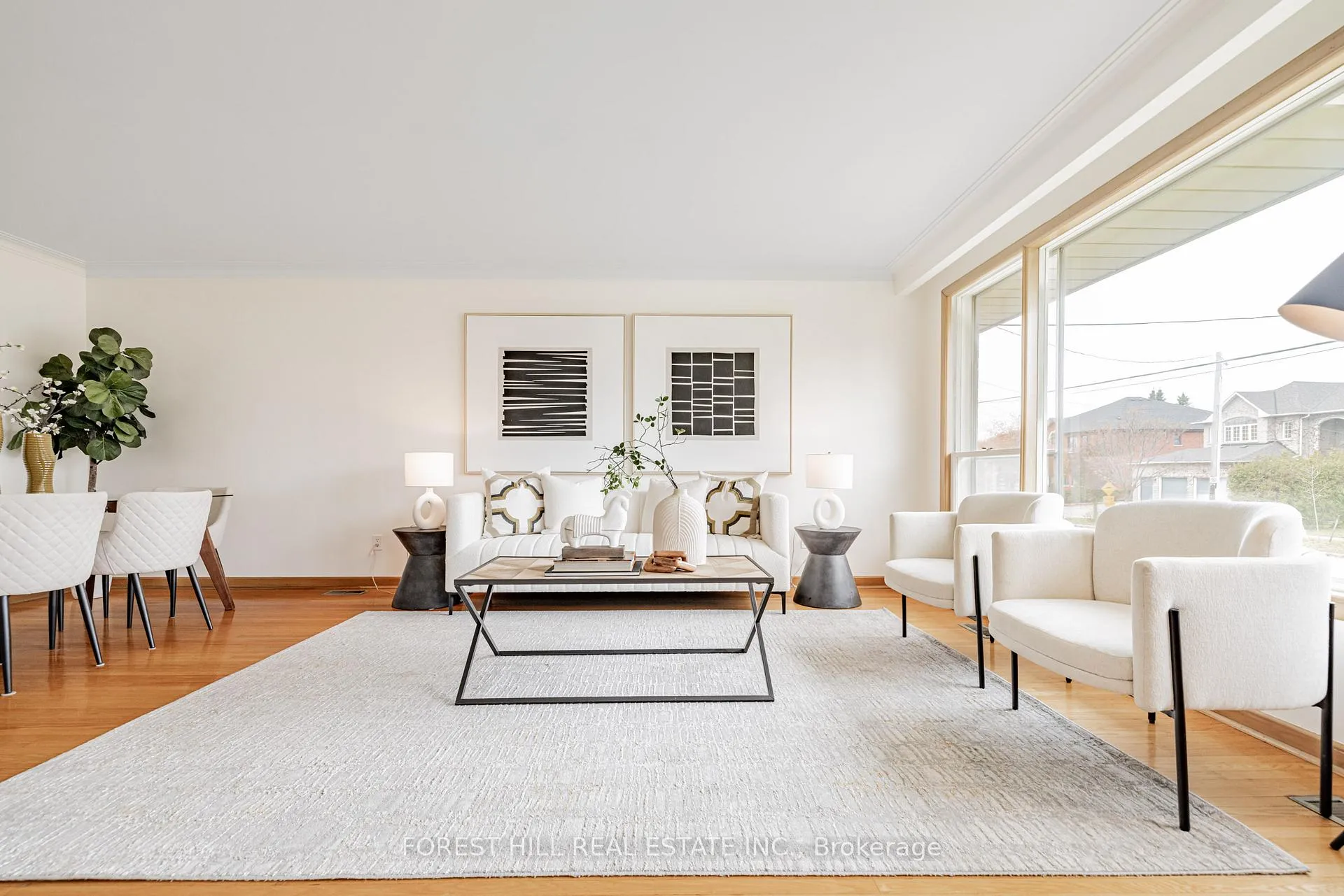 Photo 6 of 105 Crestwood Road, Vaughan, Crestwood-Springfarm-Yorkhill — HOMEH