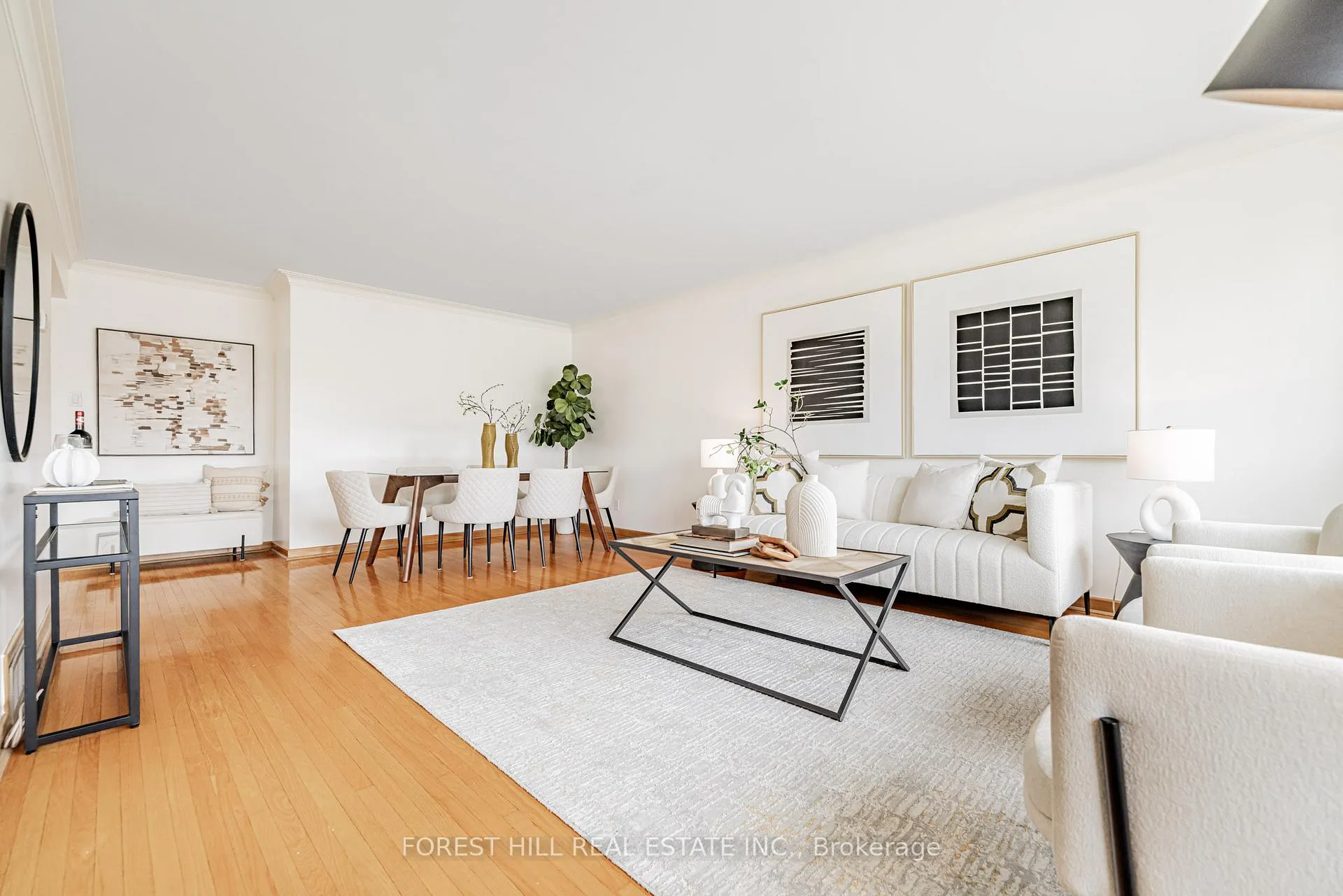 Photo 8 of 105 Crestwood Road, Vaughan, Crestwood-Springfarm-Yorkhill — HOMEH