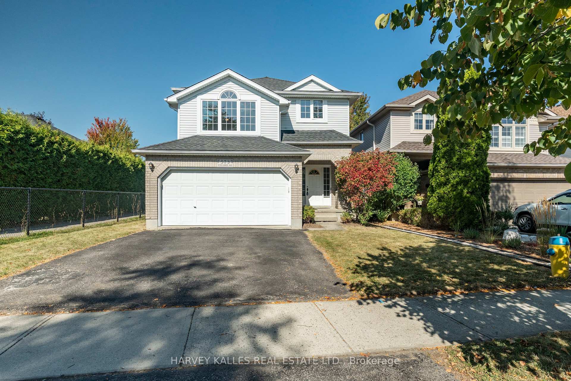 Front of 573 Windjammer Way