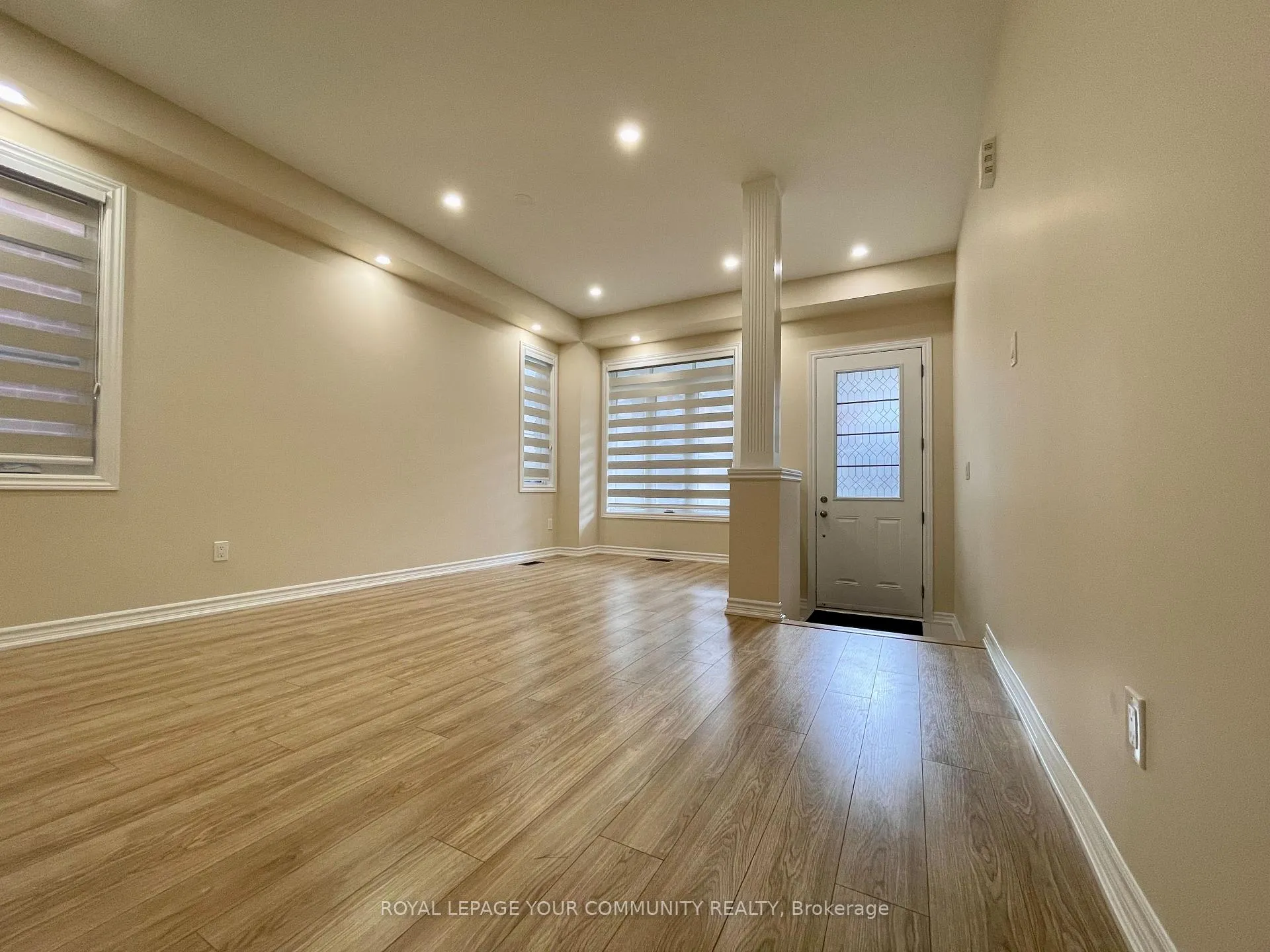 Photo 2 of 29 Hickling Lane, Ajax, South West — HOMEH