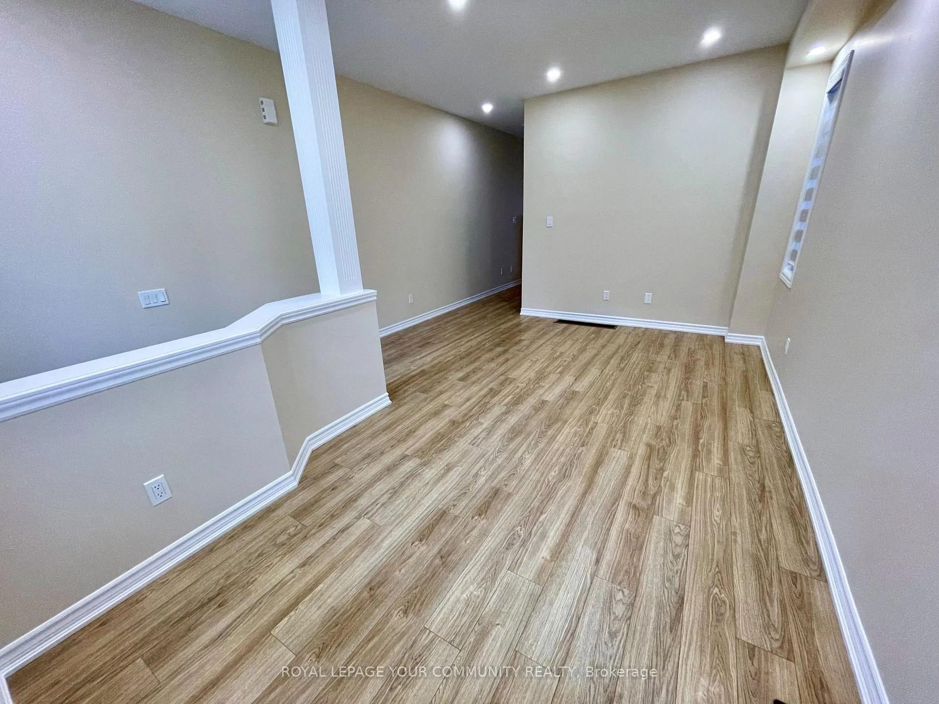Photo 12 of 29 Hickling Lane, Ajax, South West — HOMEH