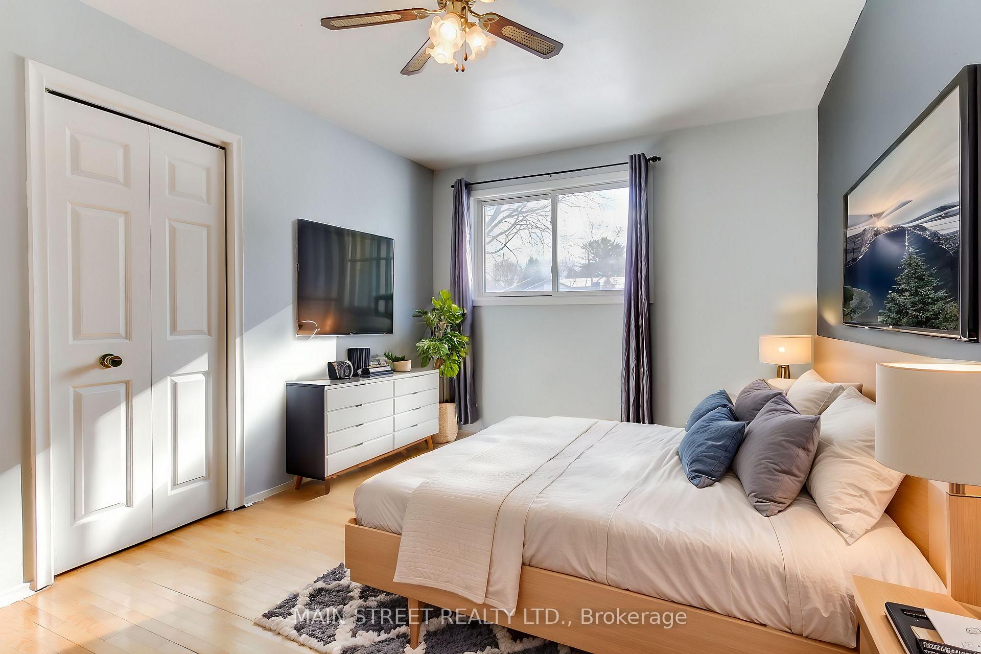Photo 18 of 8 North Street, Uxbridge — HOMEH