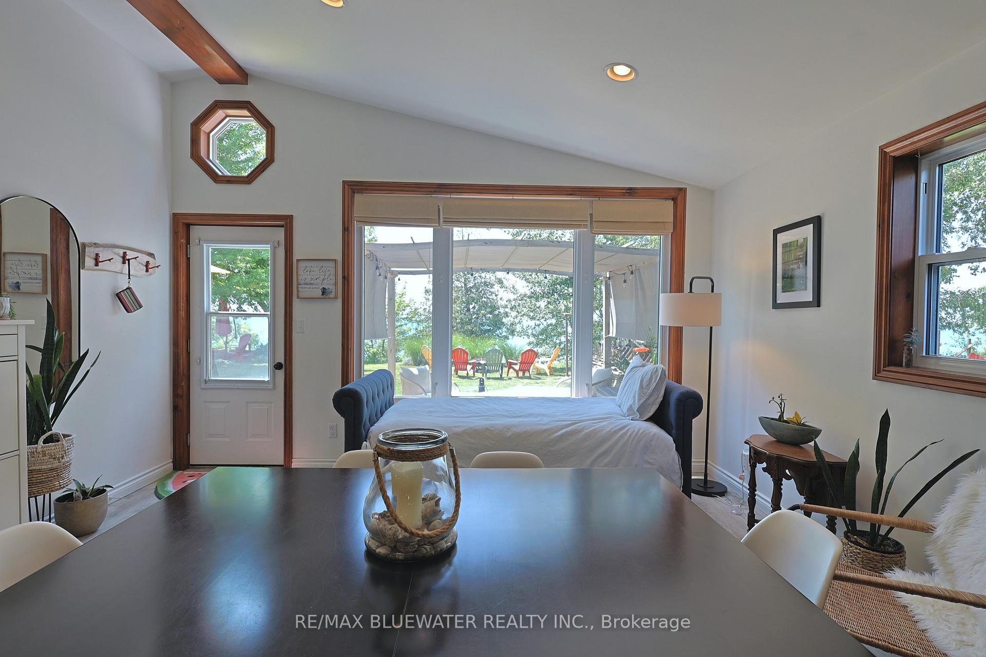Photo 7 of 71857 Sunview Avenue, Bluewater, Hay — HOMEH