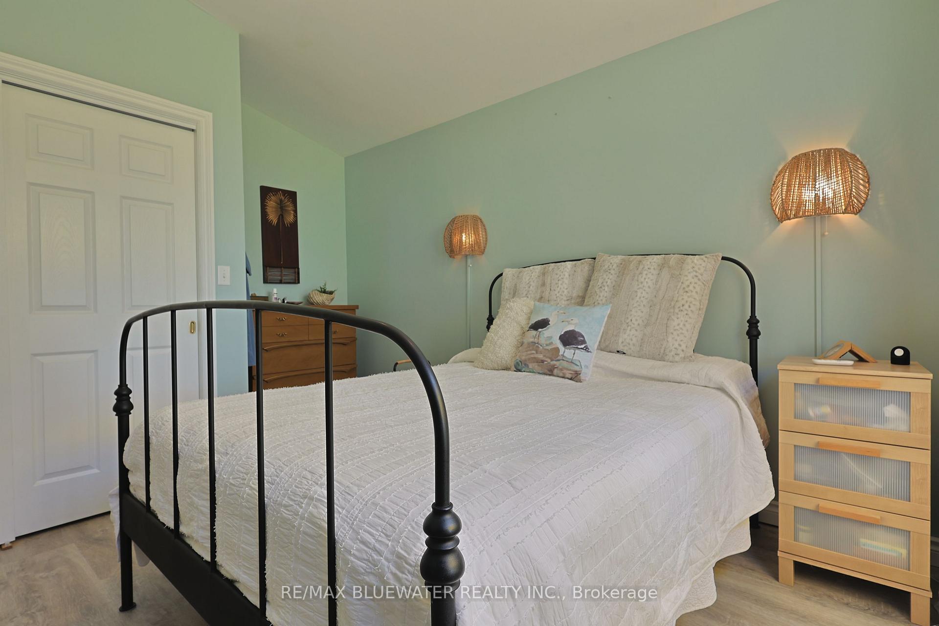 Photo 22 of 71857 Sunview Avenue, Bluewater, Hay — HOMEH