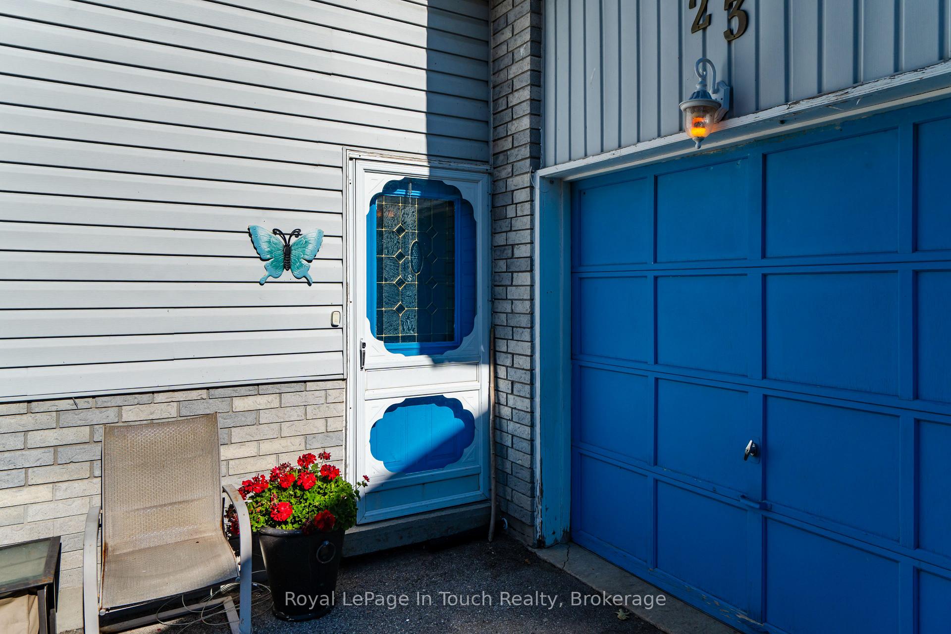 Photo 2 of 23 Caribbean Drive, Wasaga Beach — HOMEH
