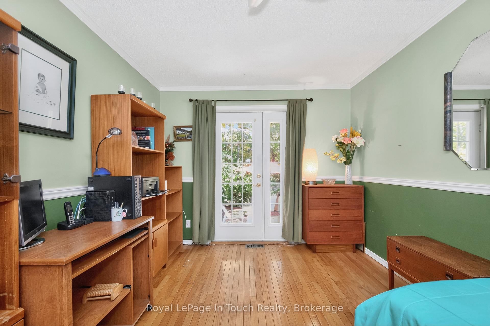 Photo 19 of 23 Caribbean Drive, Wasaga Beach — HOMEH
